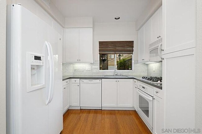 Building Photo - Carmel Valley 2BD/2.5BA Townhome w/ 2-Car Garage + Community Pool