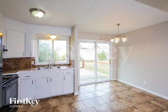 Building Photo - 5902 E 95th Terrace