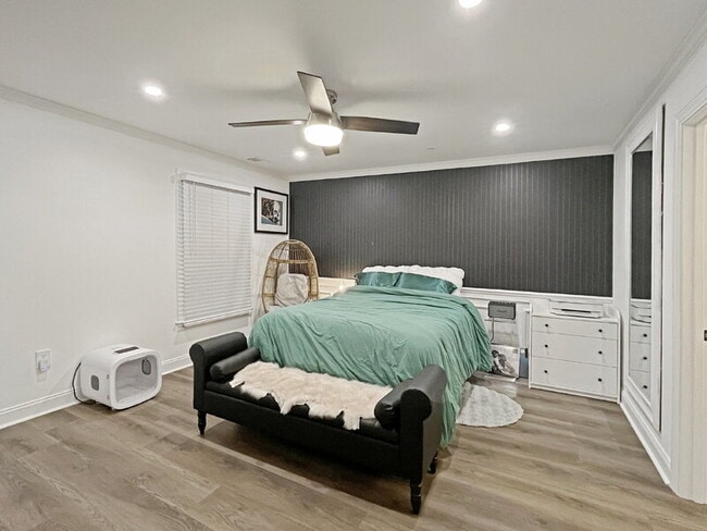 Building Photo - 429 Montgomery St