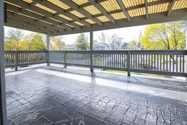 Building Photo - 70 Durso Ave
