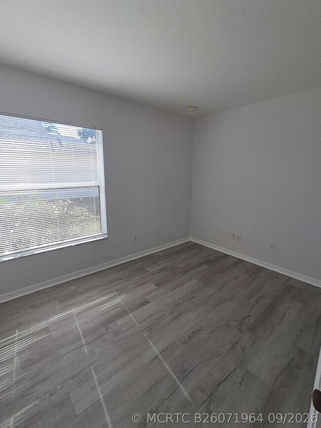 Building Photo - 2697 SW Altamira Ave