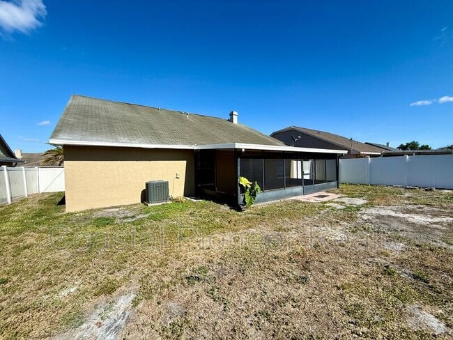 Building Photo - 7048 Hollowell Dr