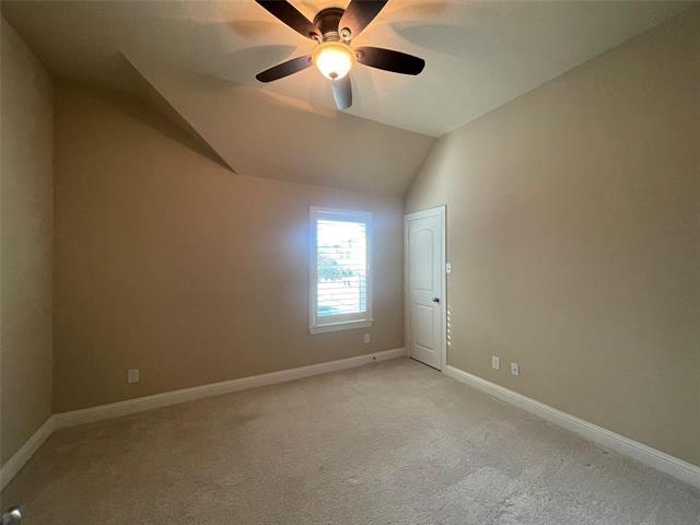 Building Photo - 8705 Verona Dr