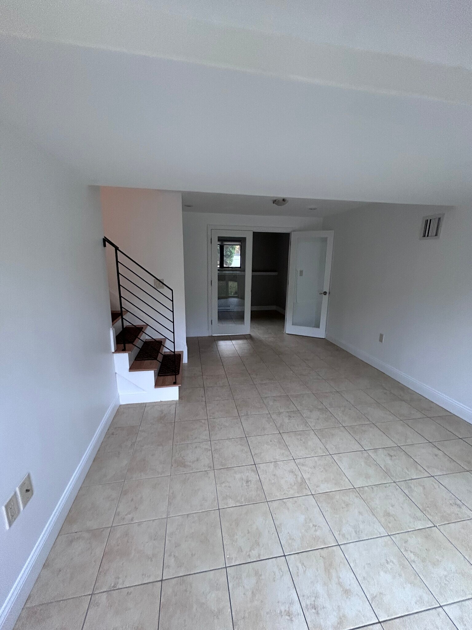 Building Photo - 44 Marla Cir