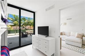 Building Photo - 9901 W Bay Harbor Dr