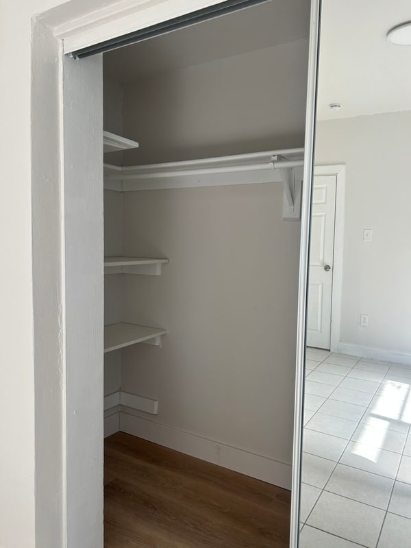 Building Photo - 485 NW 25th Ct