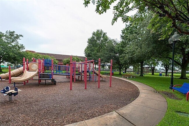 Building Photo - 4406 Kacee Dr