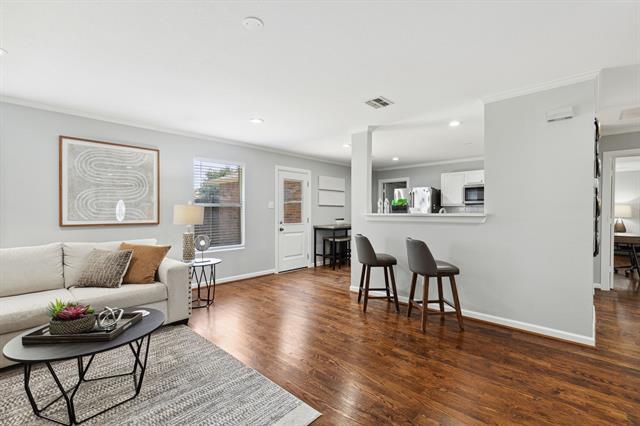 Building Photo - 2380 Somerset Dr