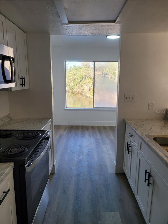 Building Photo - 3914 Coronation Ct