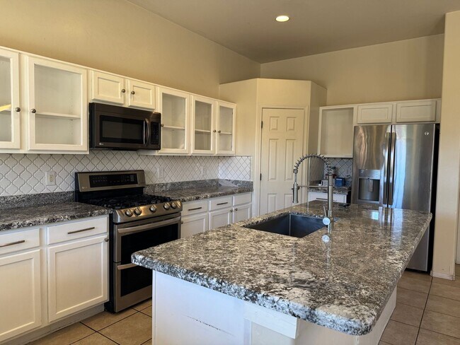 Building Photo - 3BR/2.5BA/2CG, 2072 sq.ft. rental in Sierra Vista, AZ