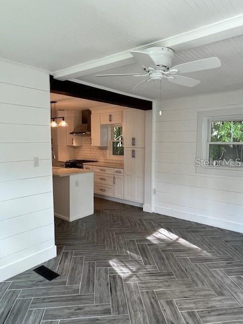 Building Photo - 1312 E Kaley St