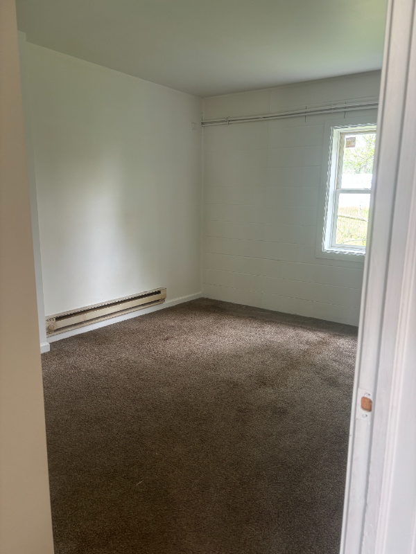 Building Photo - 626 Randys Way