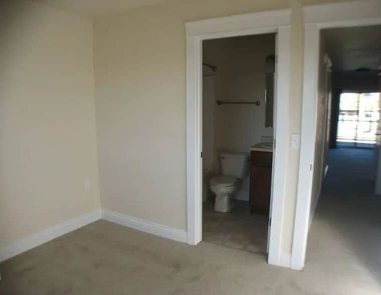 Building Photo - 115 Montalto Dr