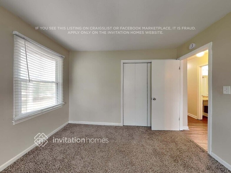 Building Photo - 2354 Shadowood Dr SW