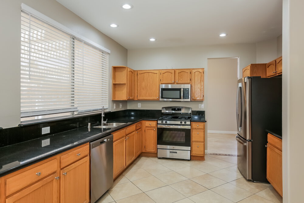 Building Photo - 1732 Blanchard Dr