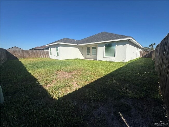 Building Photo - 15 W Southland Ave