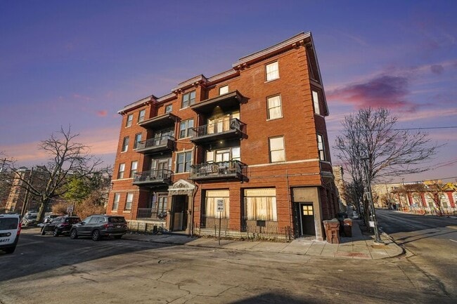 Building Photo - 1119 E. McMillan-F