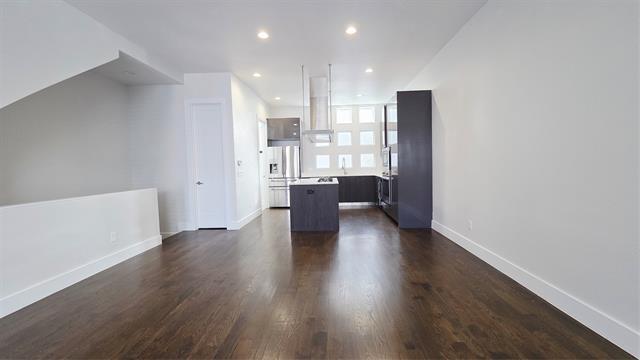 Building Photo - 1225 Hyde Ct