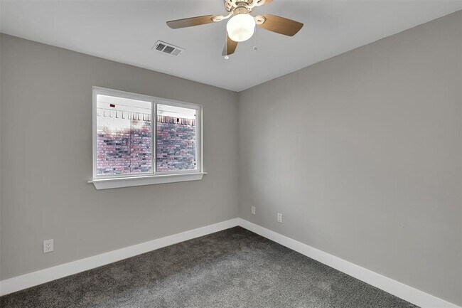 Building Photo - 1339 Coppercrest Dr
