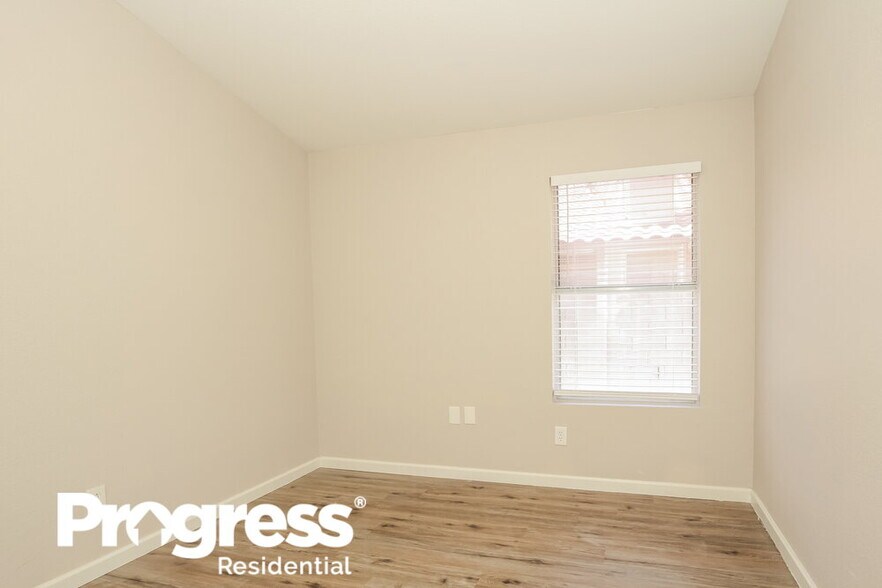 Building Photo - 9658 W Potter Dr