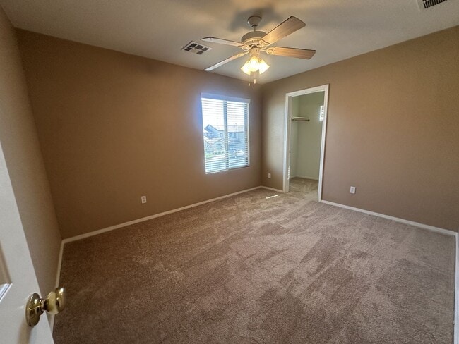 Building Photo - Spectrum in Gilbert