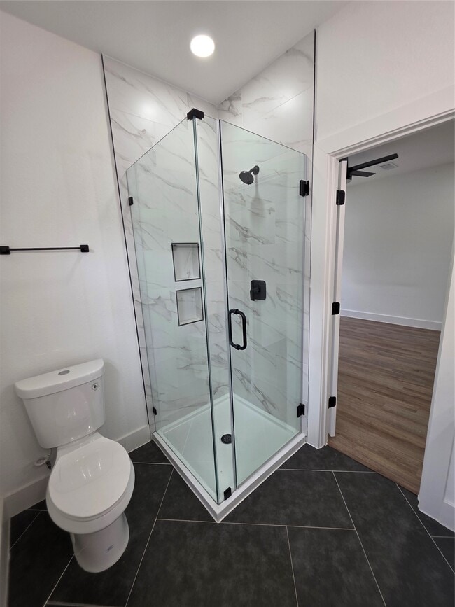 Building Photo - 1407 Odd Fellow St