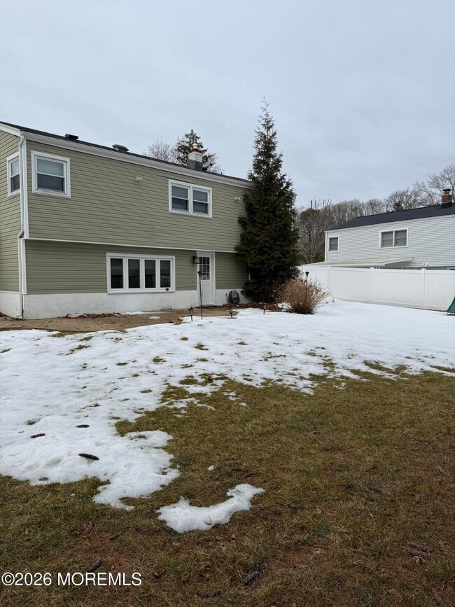 Building Photo - 35 Arno St