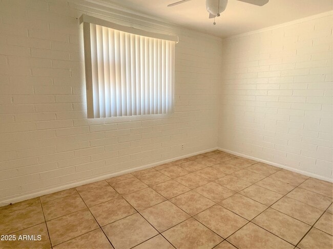 Building Photo - 636 S Olive