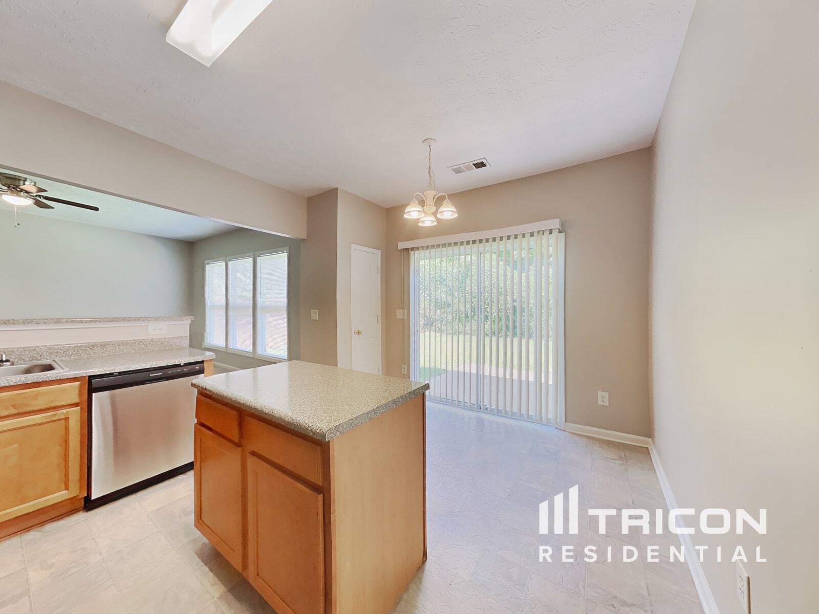 Building Photo - 1588 Thornwick Trace