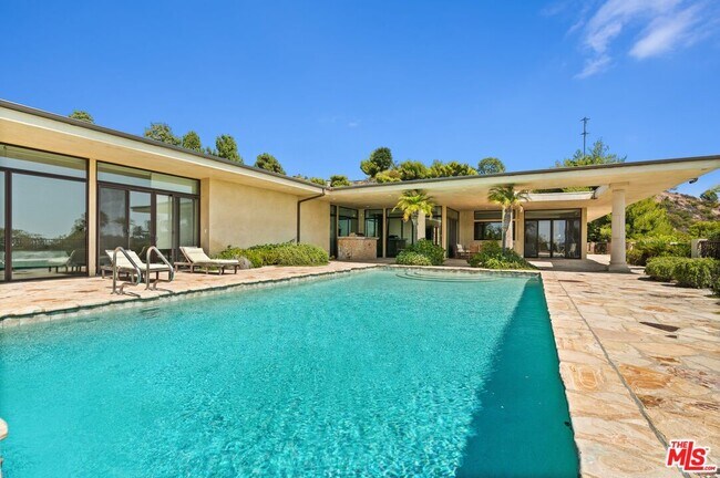 Building Photo - 1915 Carla Ridge