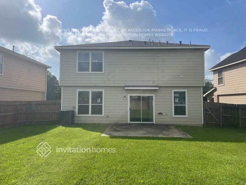 Building Photo - 15011 Wolf Branch Ct