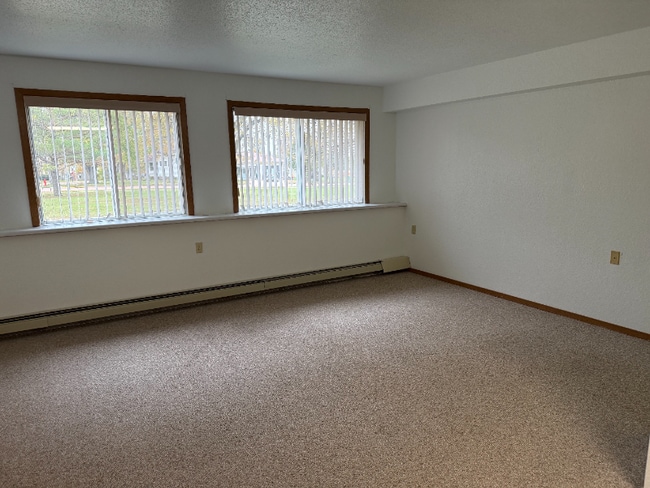 Building Photo - 100 Robert Ave