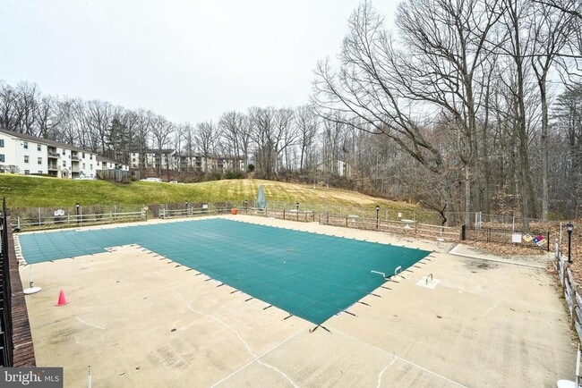 Building Photo - 5907 Noblestown Rd