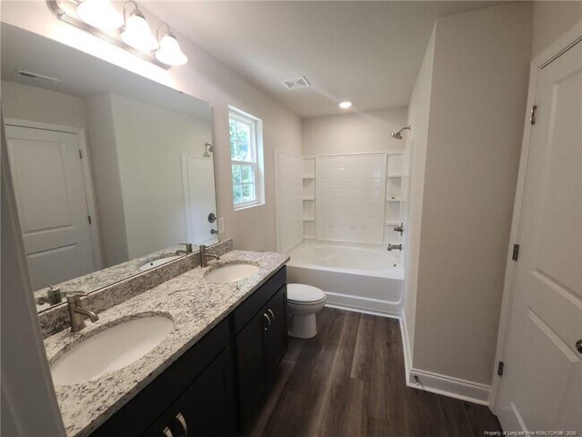 Building Photo - 7811 Lucinda Ln