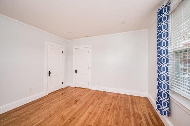 Building Photo - 815 Central Ave