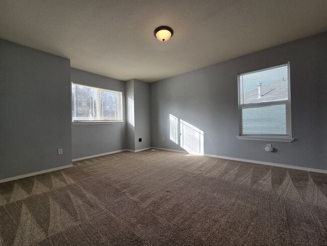 Building Photo - Beautiful Home in Spanaway!