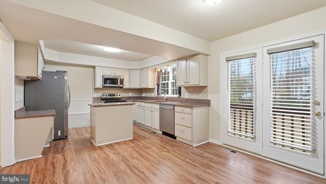 Building Photo - 11921 Stonehenge Dr