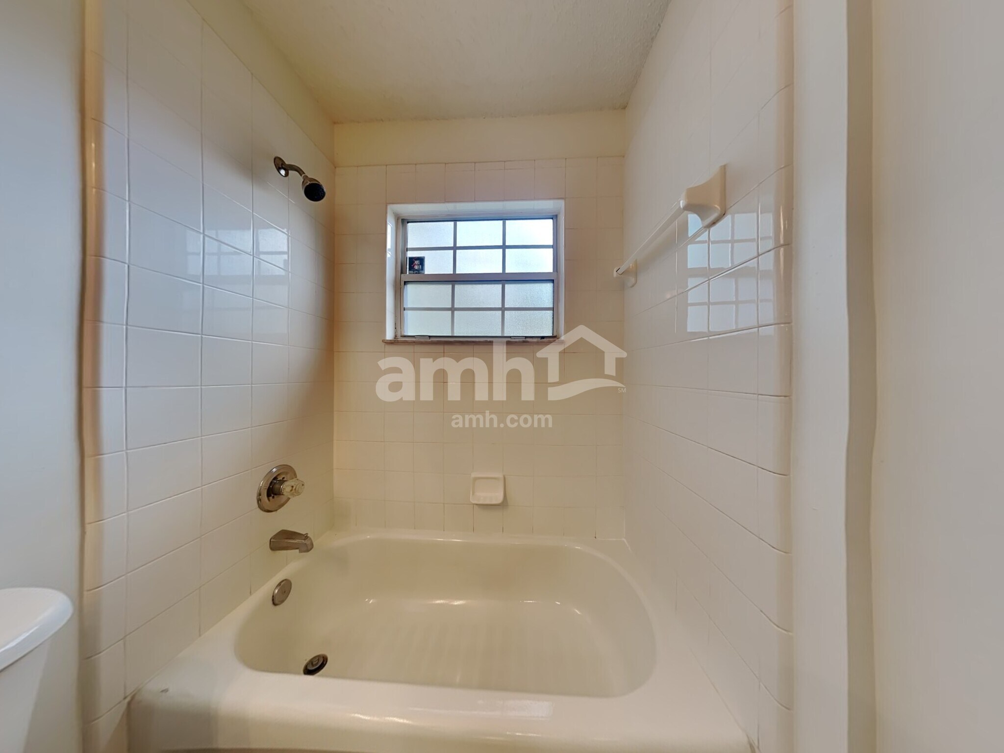 Building Photo - 3275 Guernsey Ct