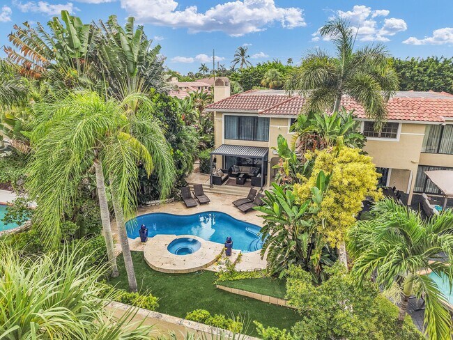 Building Photo - 753 Villa Portofino Cir