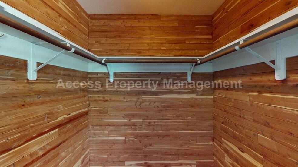 Building Photo - 3355 San Fernando Ct