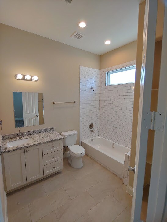 Second floor bath - 4926 Weeping Willow Rd