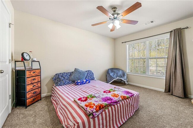 Building Photo - 2145 Red Barn Ct