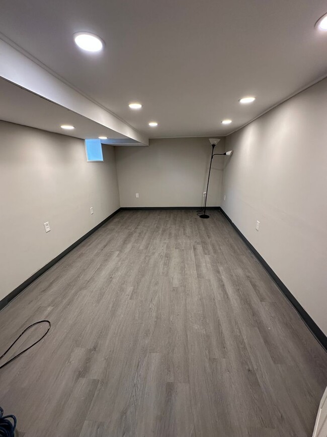 Building Photo - 3 Bed, 2 bath single in Upper Darby