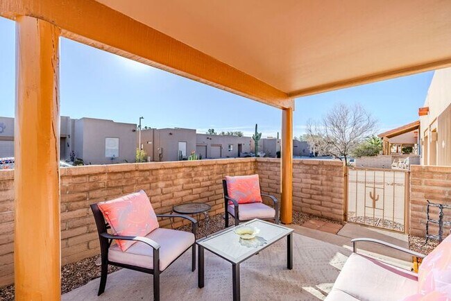 Building Photo - Pending/ Rented - Turnkey Charm in Green Valley – Furnished Townhome with Gated Serenity!
