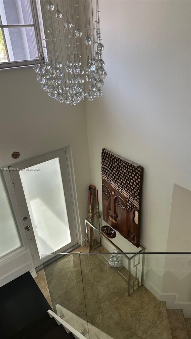 Building Photo - 10121 SW 138th Ct