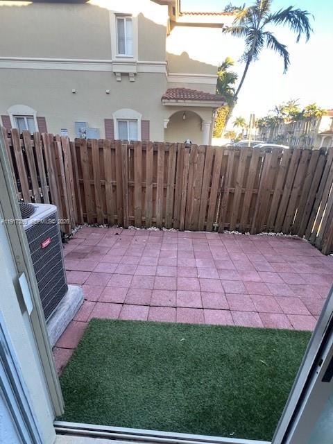 Building Photo - 8305 NW 108th Ave