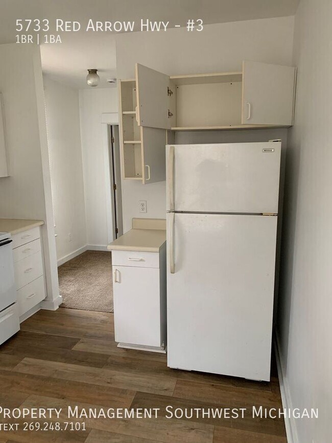 Building Photo - 5733 Red Arrow Hwy