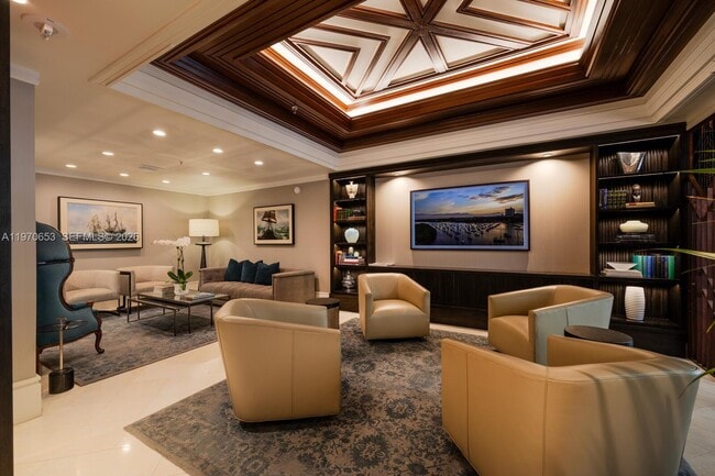 Building Photo - 2901 S Bayshore Dr