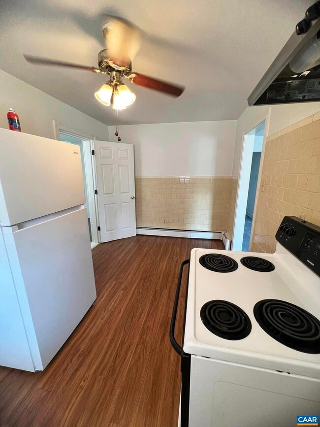 Building Photo - 1101 Grove St