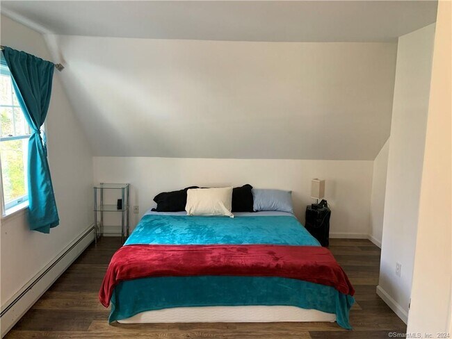 Building Photo - 9 Beech St